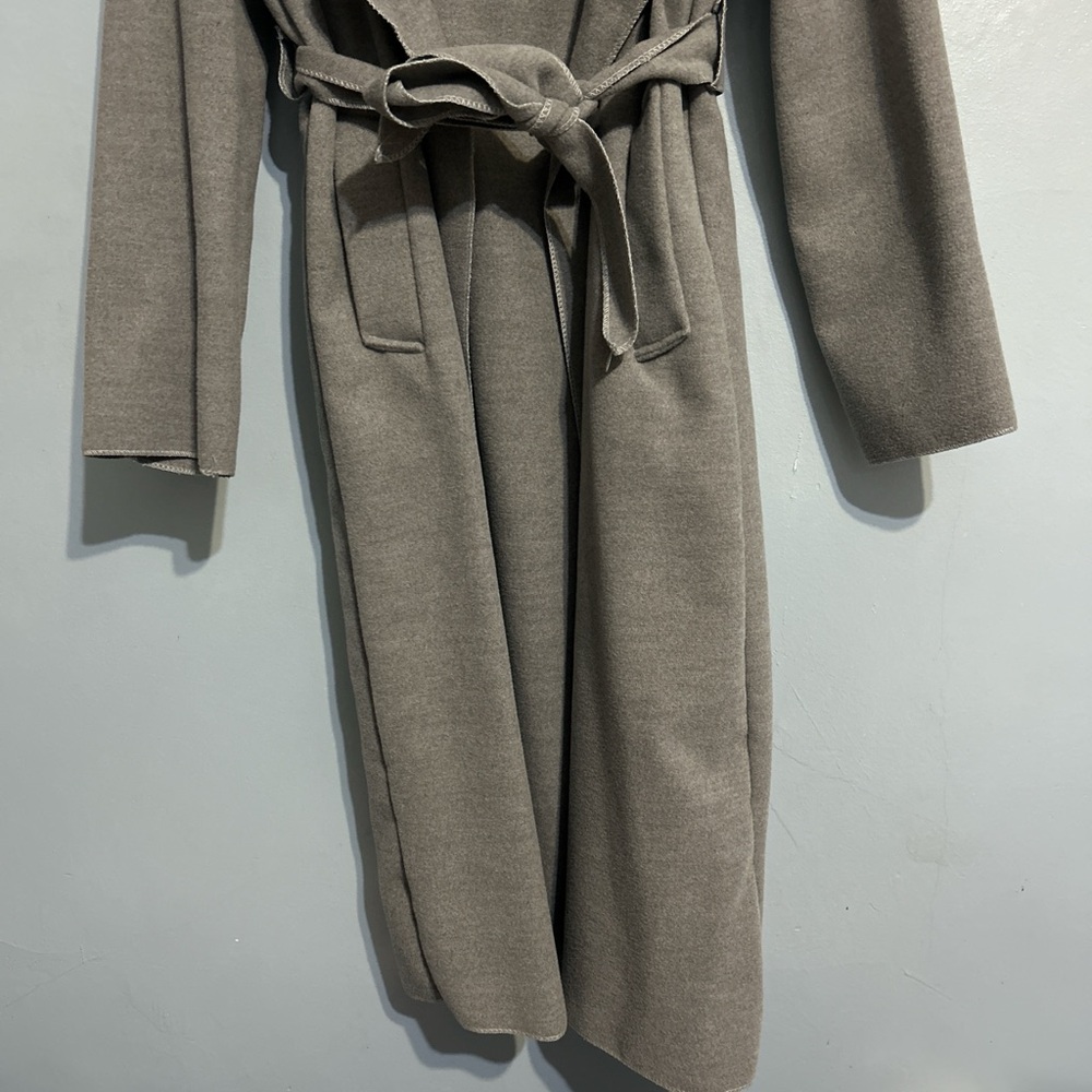 Elegant Gray Thin Wrap Coat - Picture 3 of 5